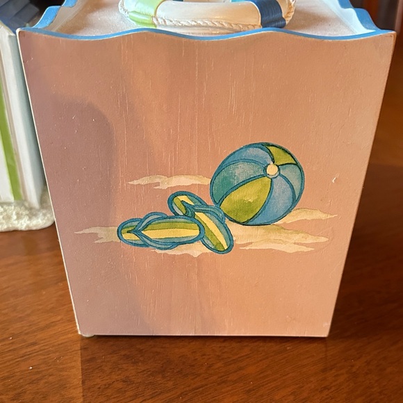 Croscill Ocean Surfer Themed Tissue Box and Soap Pump Set - Picture 6 of 12